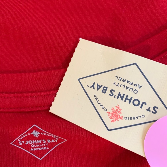 St John's Bay Womens Holiday Red T-Shirt Size M - Picture 5 of 6